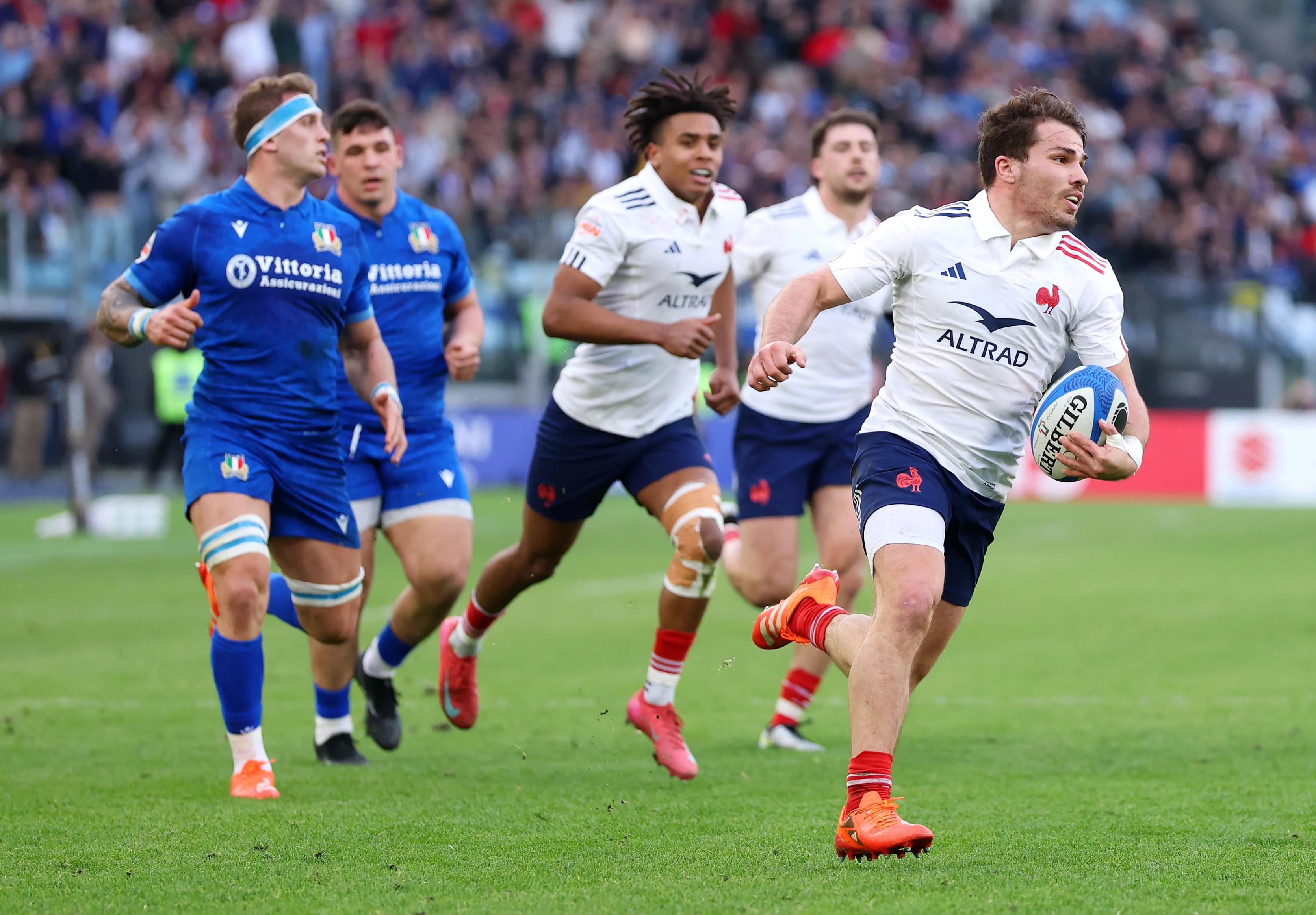 France deliver Six Nations statement in 11-try thrashing of Italy France deliver Six Nations statement in 11-try thrashing of Italy