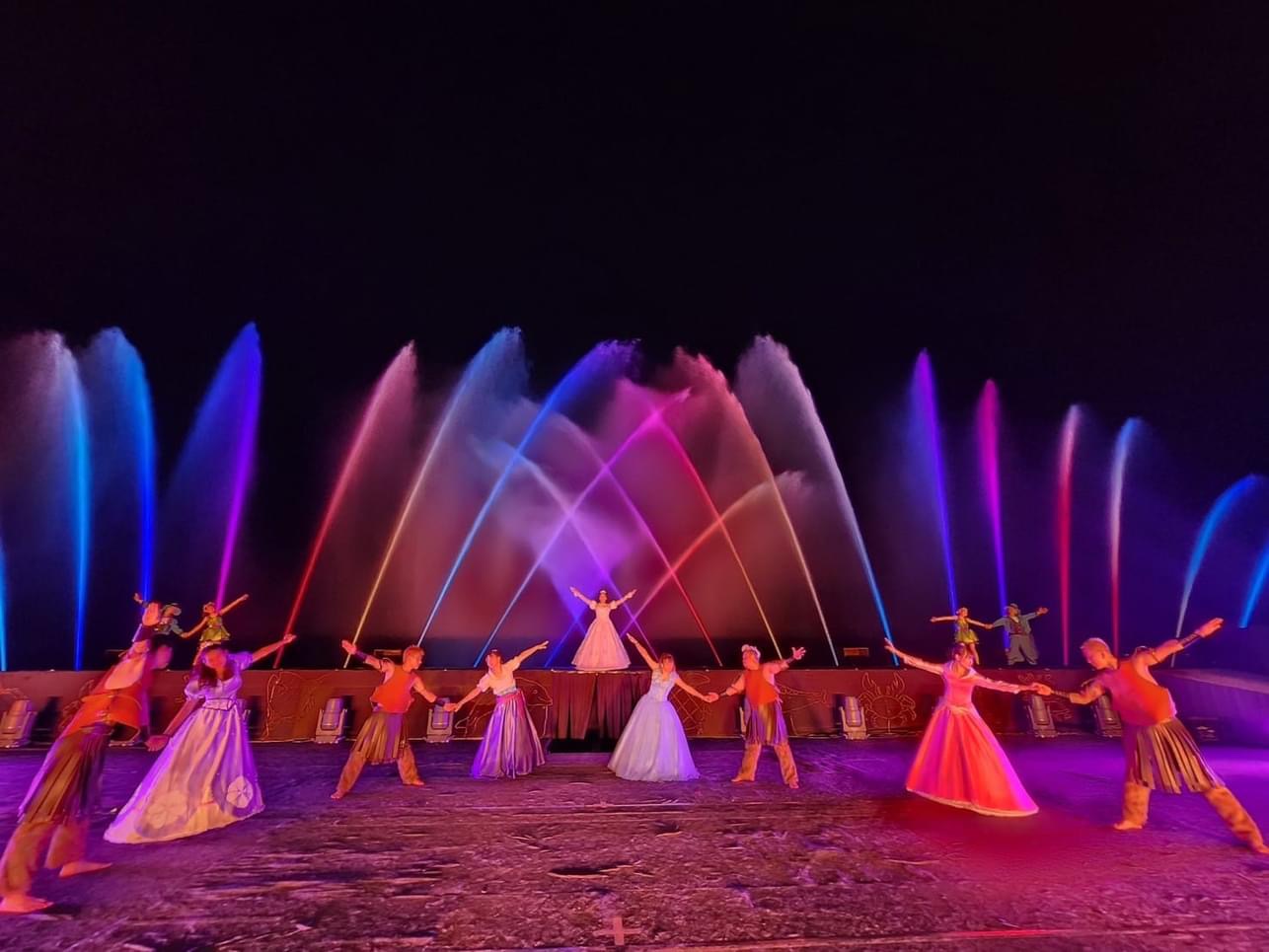 2024花蓮紅面鴨FUN暑假 水上劇場8/1「女王的異想國度」首登場 2024花蓮紅面鴨FUN暑假 水上劇場8/1「女王的異想國度」首登場