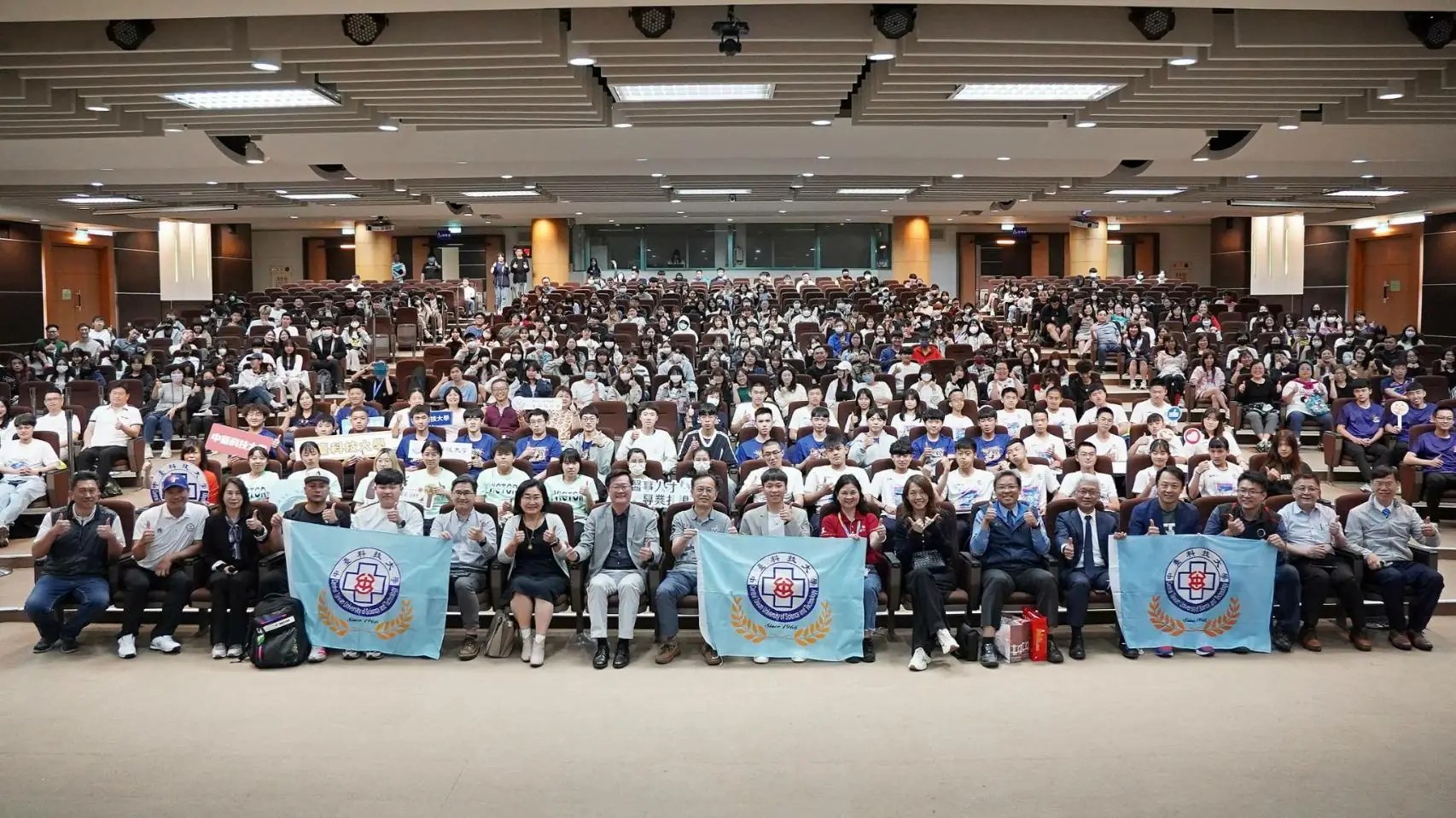 Never Give Up！奧運金牌李洋公益演講 激勵中臺科大學子勇敢逐夢