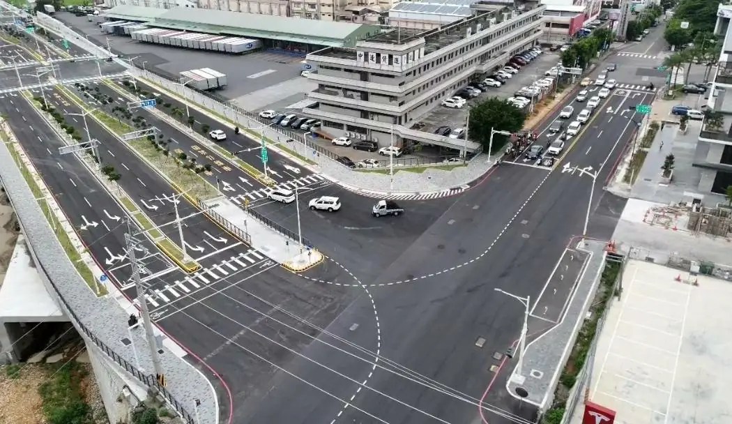 市政路延伸受矚通車上班首日湧車潮 中市多面向優化已恢復順暢