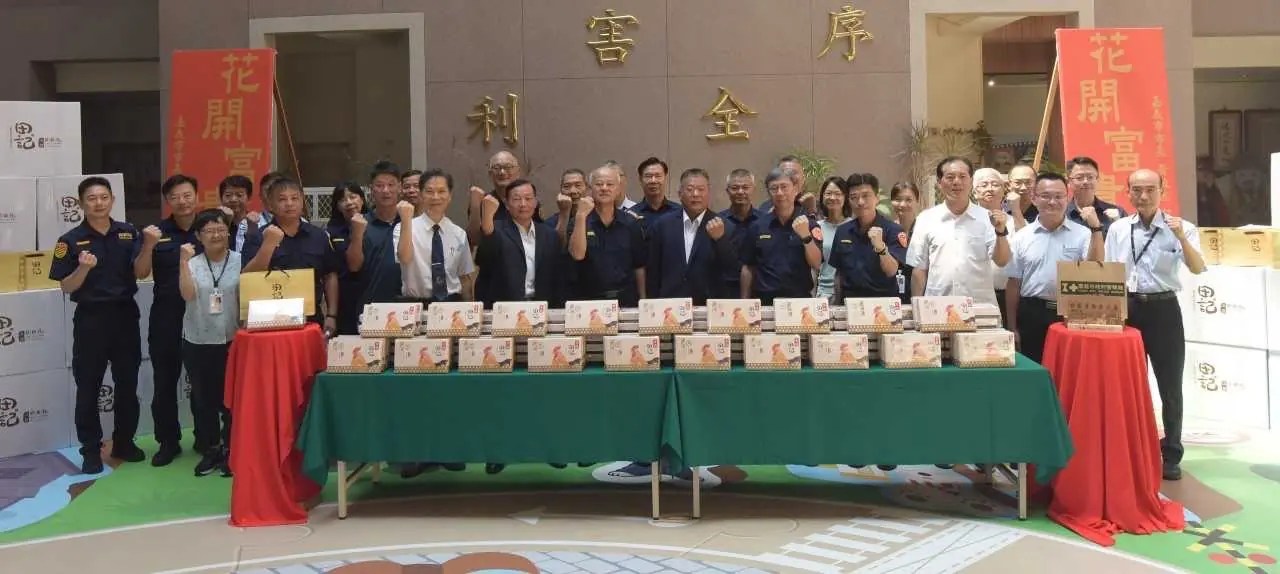 嘉市警打詐獲肯定　吳裕田贈滴雞精慰勞打氣