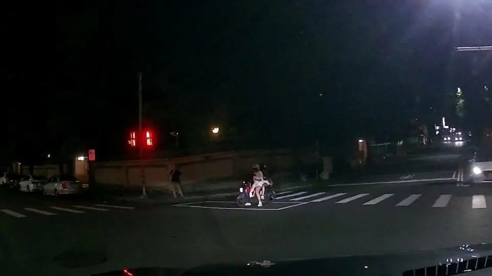 真人版神隱少女 爸媽著急報警召喚神明