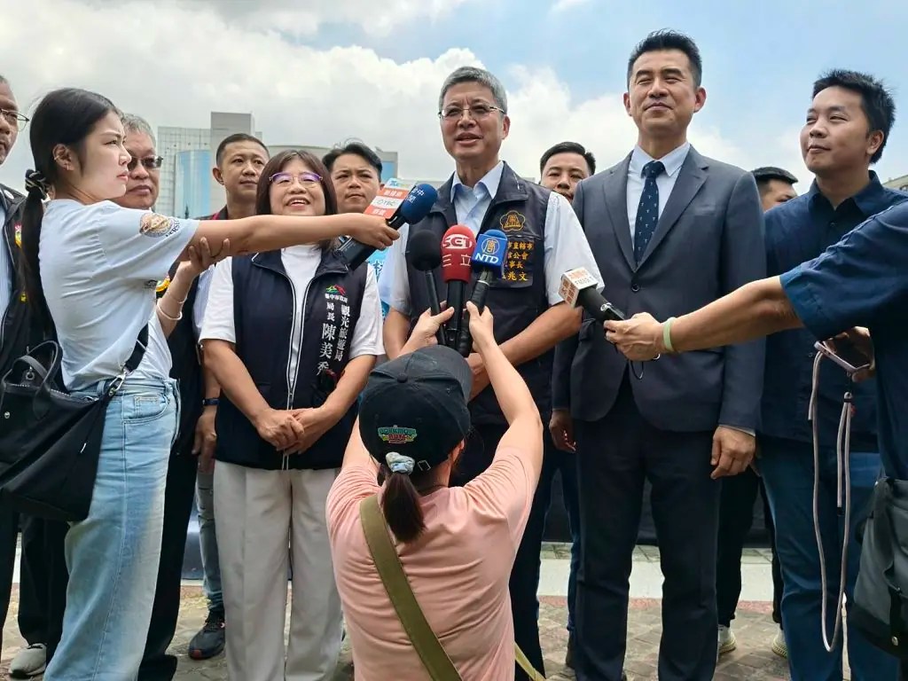 百年好合  台中公園湖心亭喚回戀愛回憶  串聯糕餅婚紗旅宿優惠