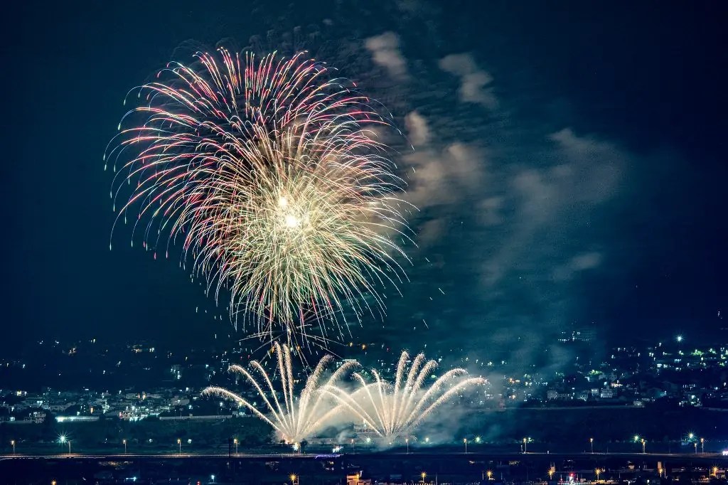 南投國慶煙火試放震撼！半山夢工廠成最佳秘境