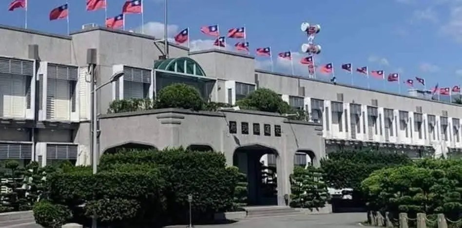 花蓮縣因颱風影響宣佈明(11/11)日全縣停班課