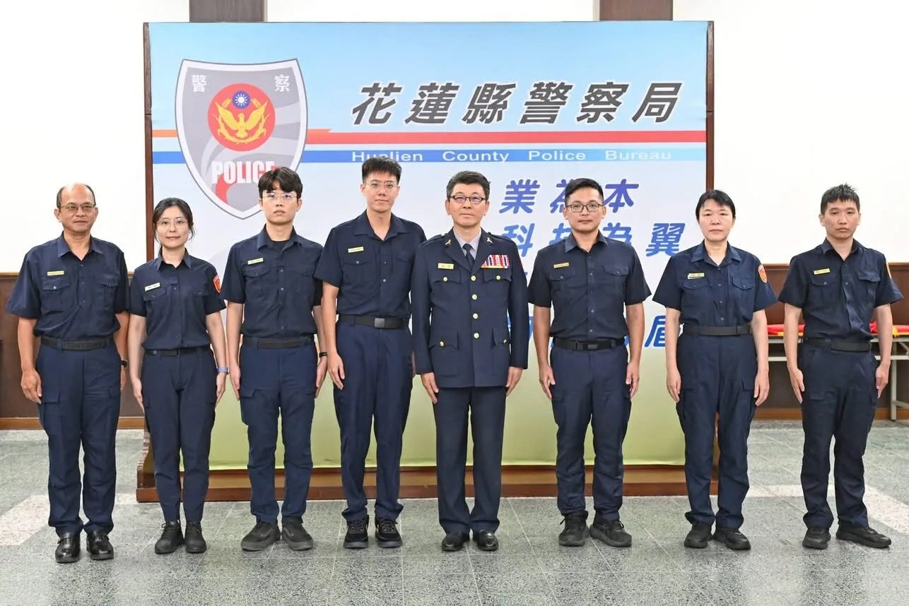 原住民之光!花蓮警3位原民同仁榮升第六序列 6月局務會報表揚績優、激勵士氣 原住民之光!花蓮警3位原民同仁榮升第六序列 6月局務會報表揚績優、激勵士氣