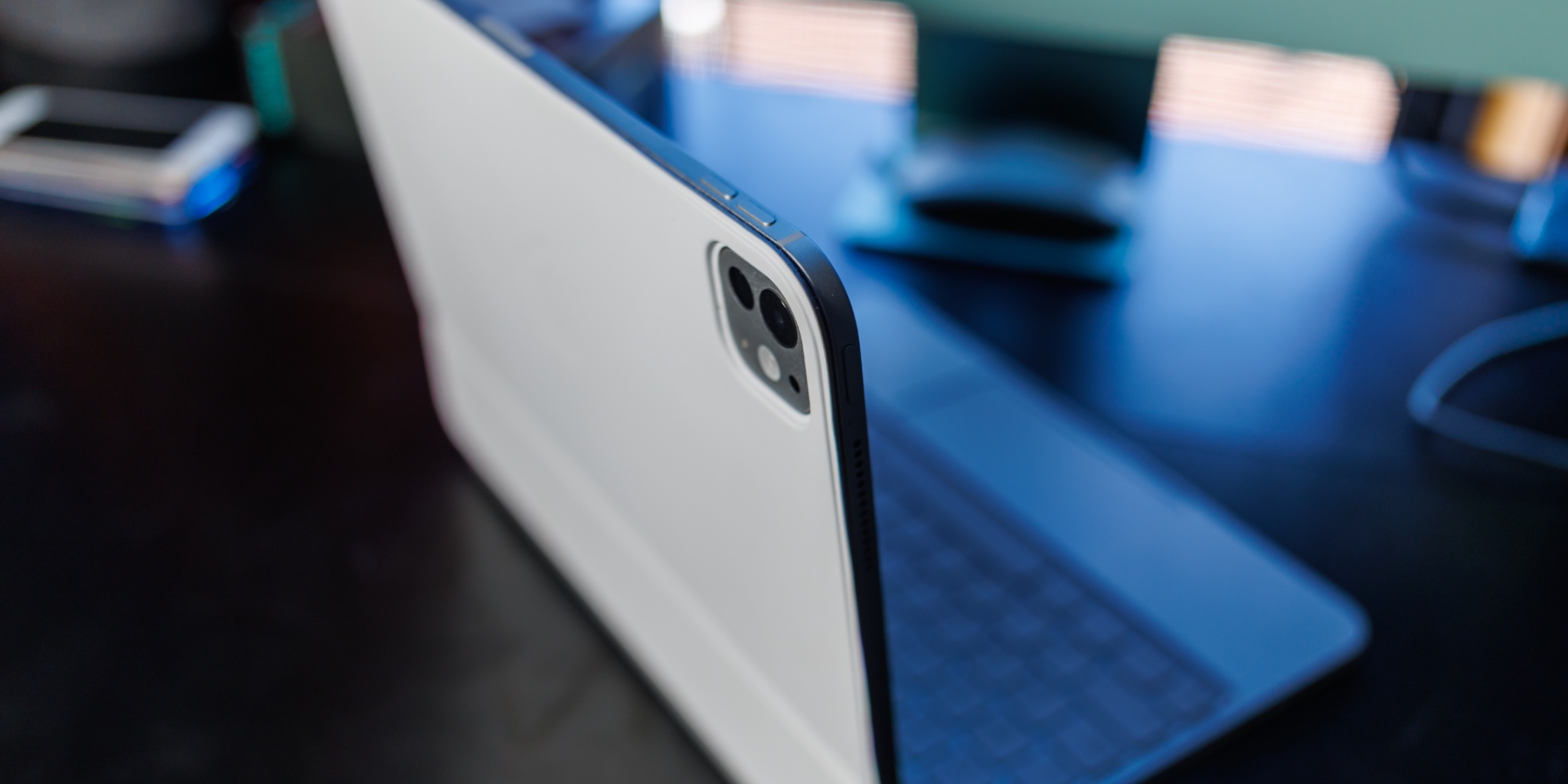 Apple developing 18-inch foldable iPad, but may cost 00 and not ship until 2029