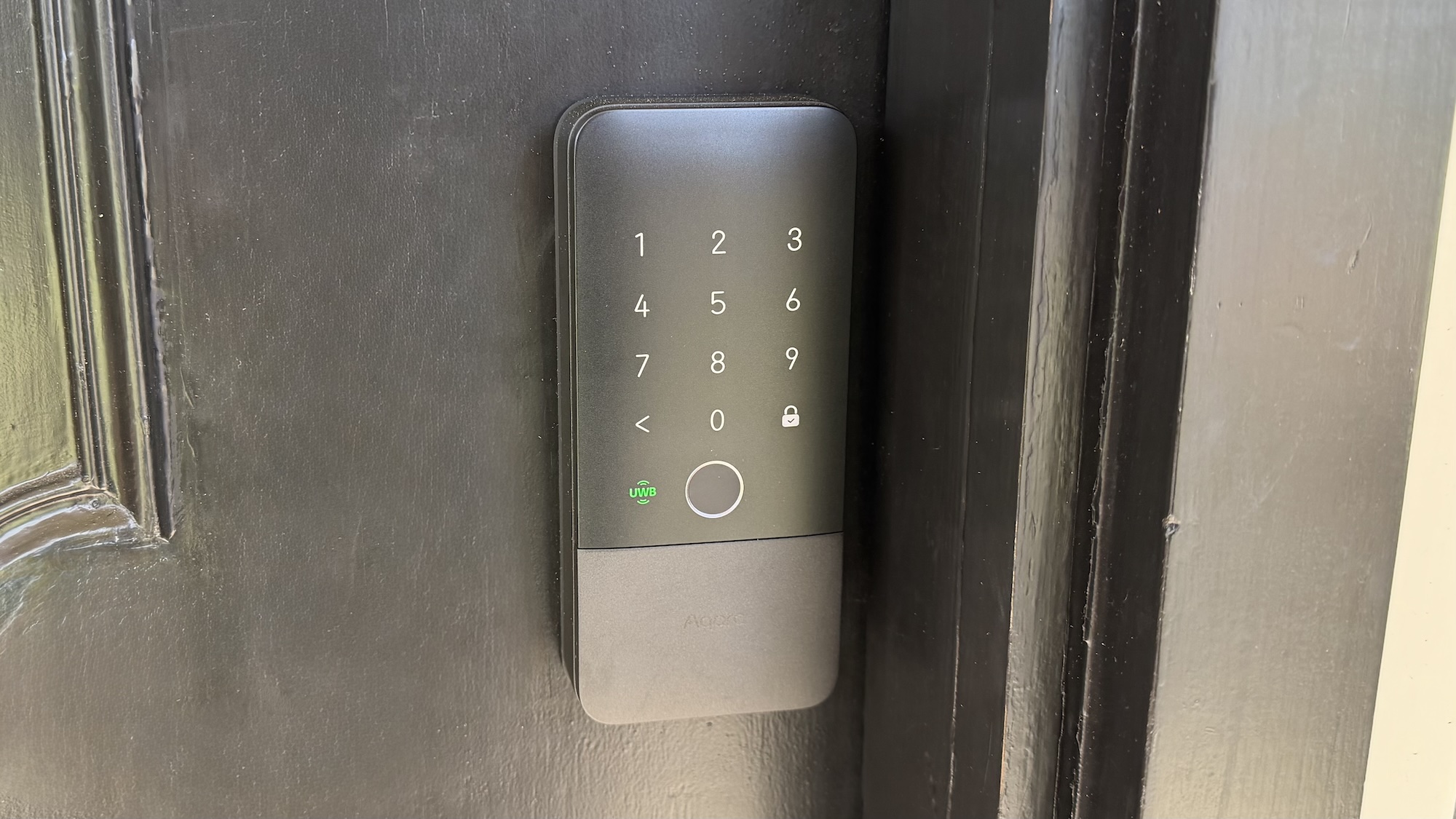 Aqara U400 review: HomeKit’s futuristic smart lock has arrived