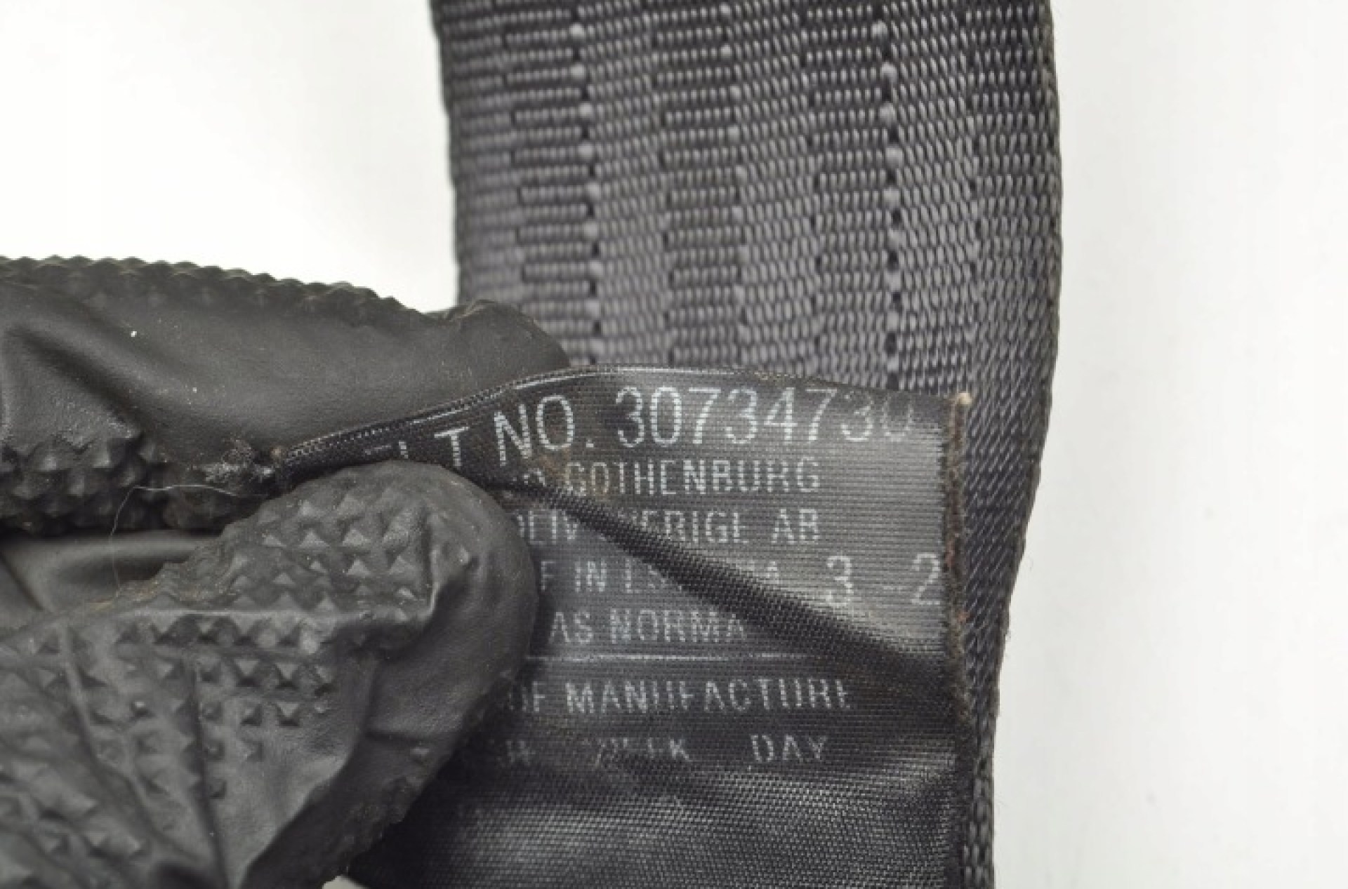 VOLVO XC70 SEAT BELT RIGHT FRONT 30734730 LIFT - Image 6