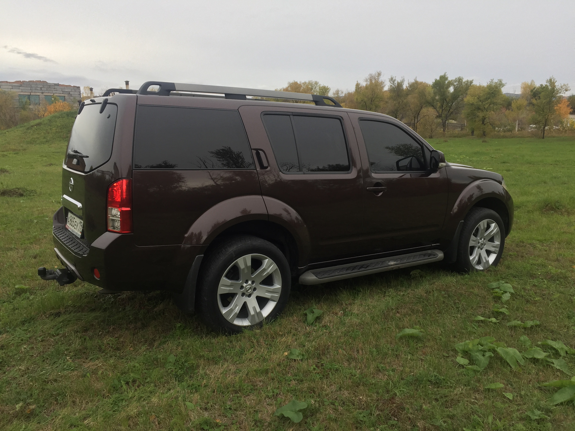 Custom nissan pathfinder