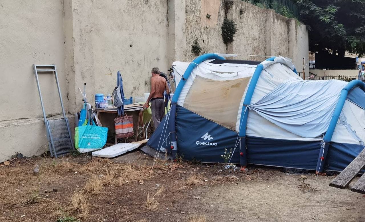 Senat Projedna Novelu Zakona O Hmotne Nouzi Ktera Umoznuje Exekuci Davek A2larm