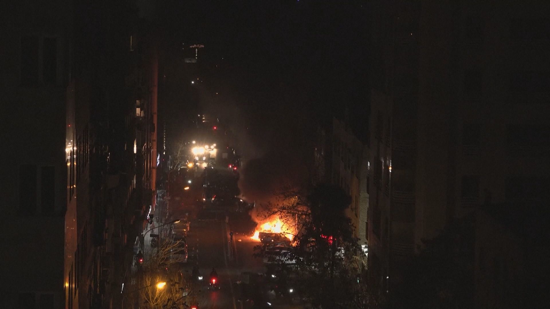 Regime está fazendo um genocídio no país, diz iraniana