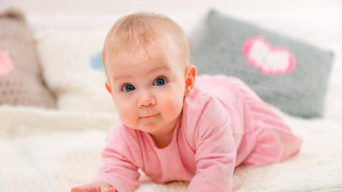 100 Rangkaian Nama Bayi Perempuan Islami Modern, Bisa Jadi Inspirasi