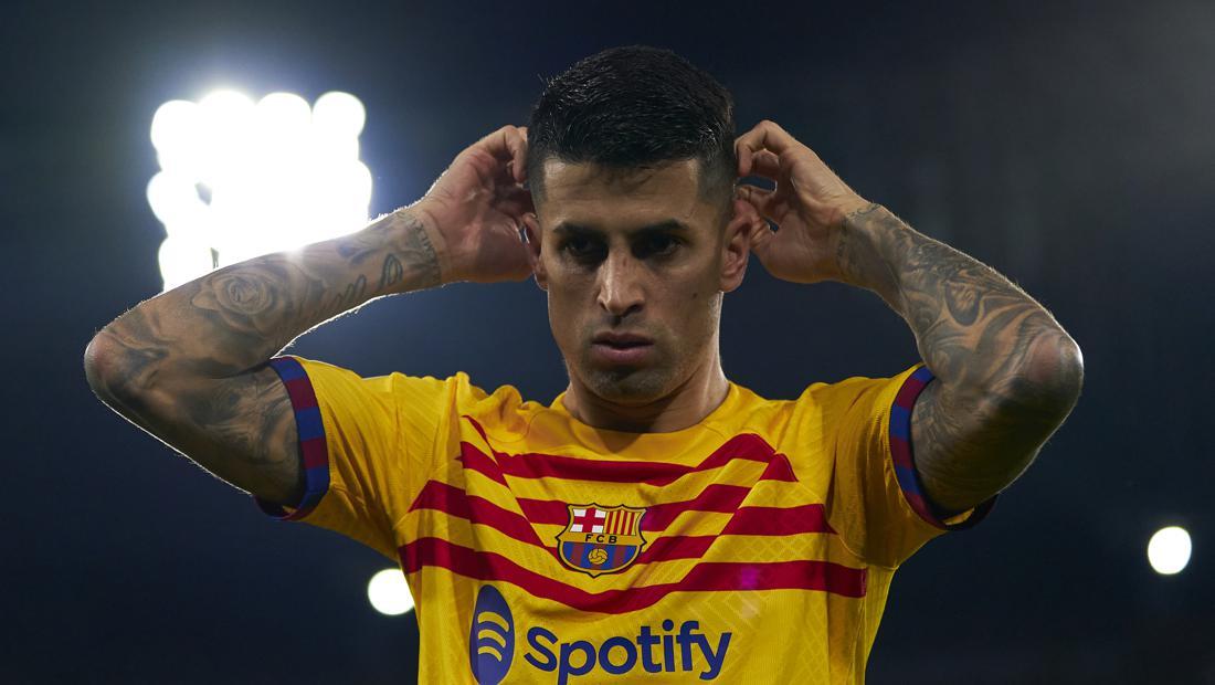 Dituding Guardiola ‘Tukang Ngambek’, Cancelo Ngamuk