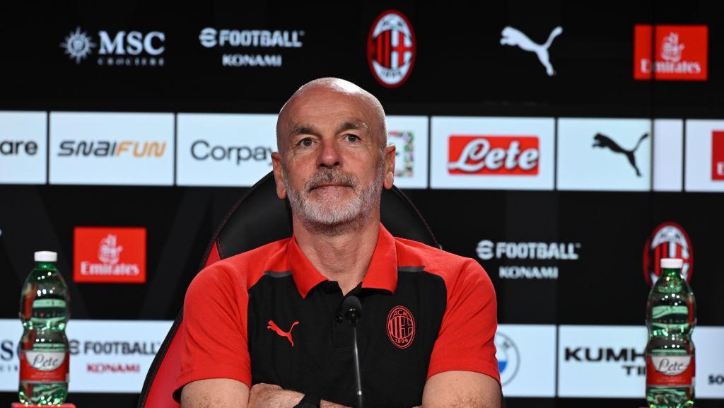 Sacchi Masih Berharap Pioli Bertahan, Sebut Milan Butuh 4 Pemain
