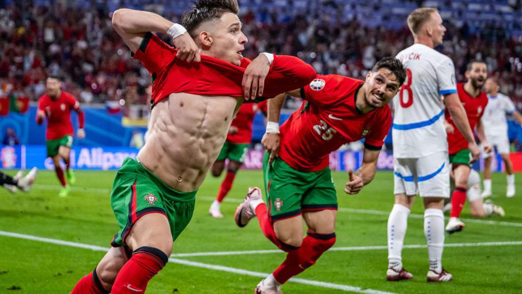 Like Father, Like Son! Conceicao Ulangi Torehan sang Ayah di Euro
