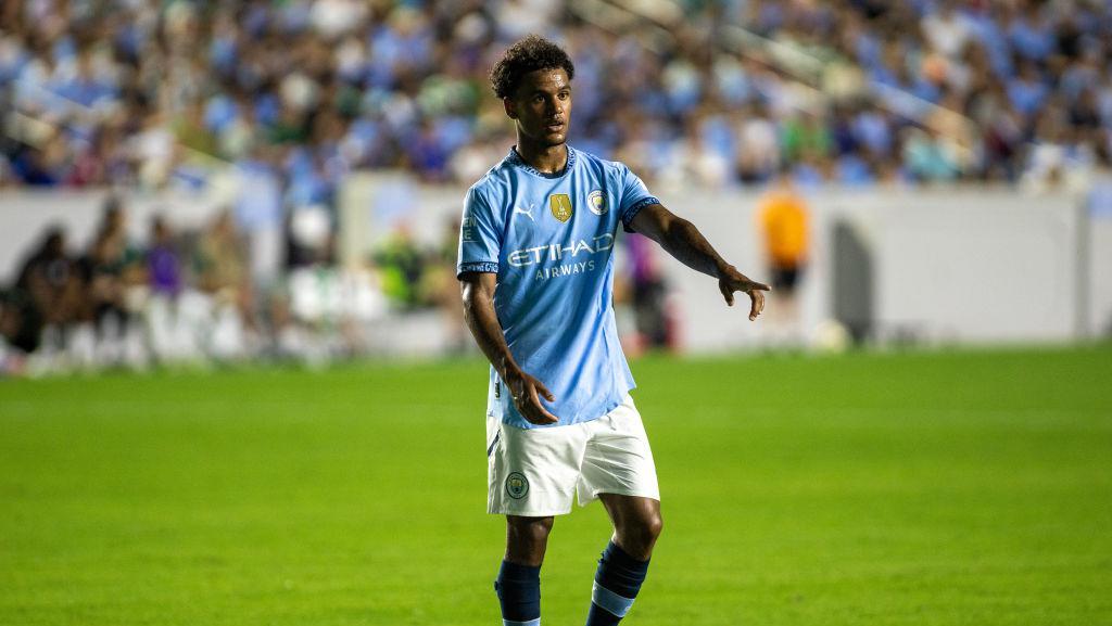 Bobb Cedera Parah, Man City Terpaksa Terjun ke Bursa Transfer