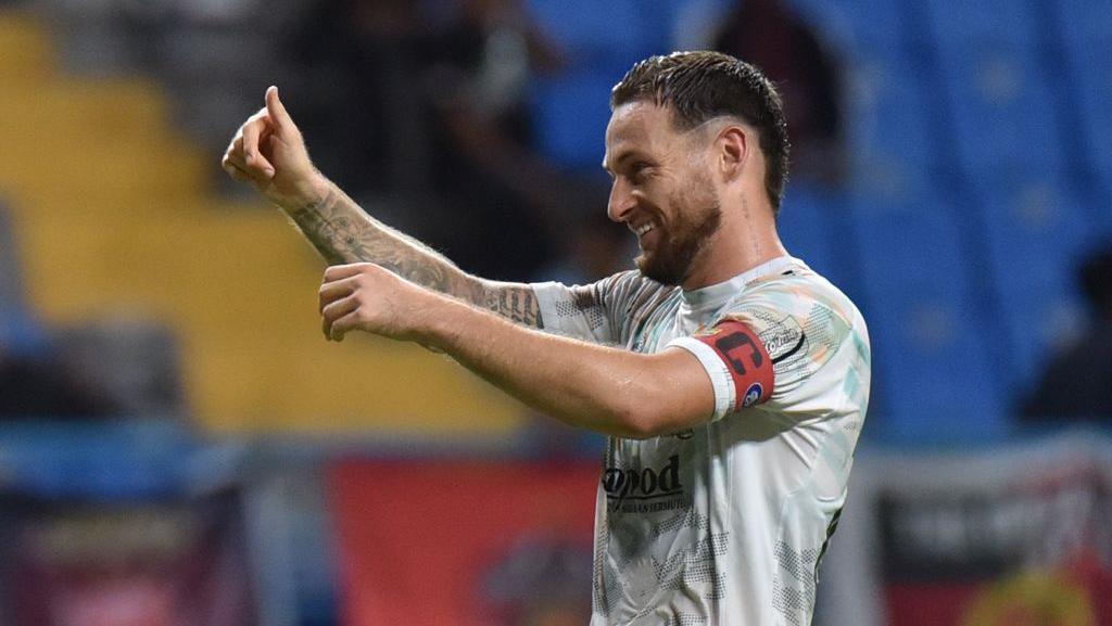 Marc Klok Tegaskan Tekad Persib Tutup Tahun di Puncak Klasemen Liga 1