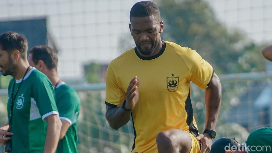 Evandro Brandao Bongkar Masalah Gaji di PSIS