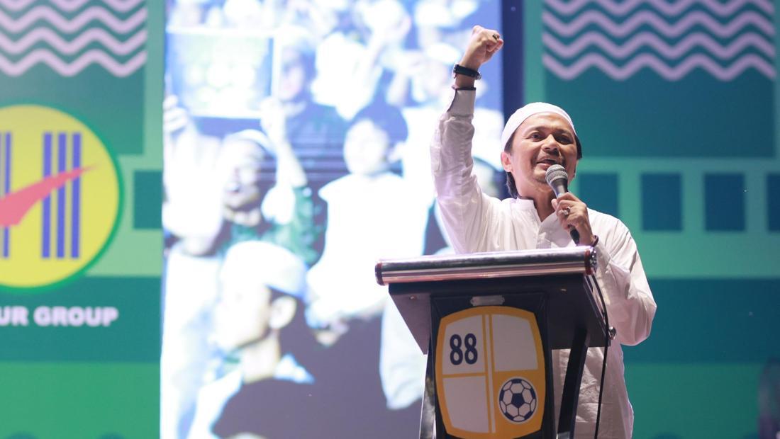 Liga 1 Libur, Barito Putera Berselawat Bareng Suporter
