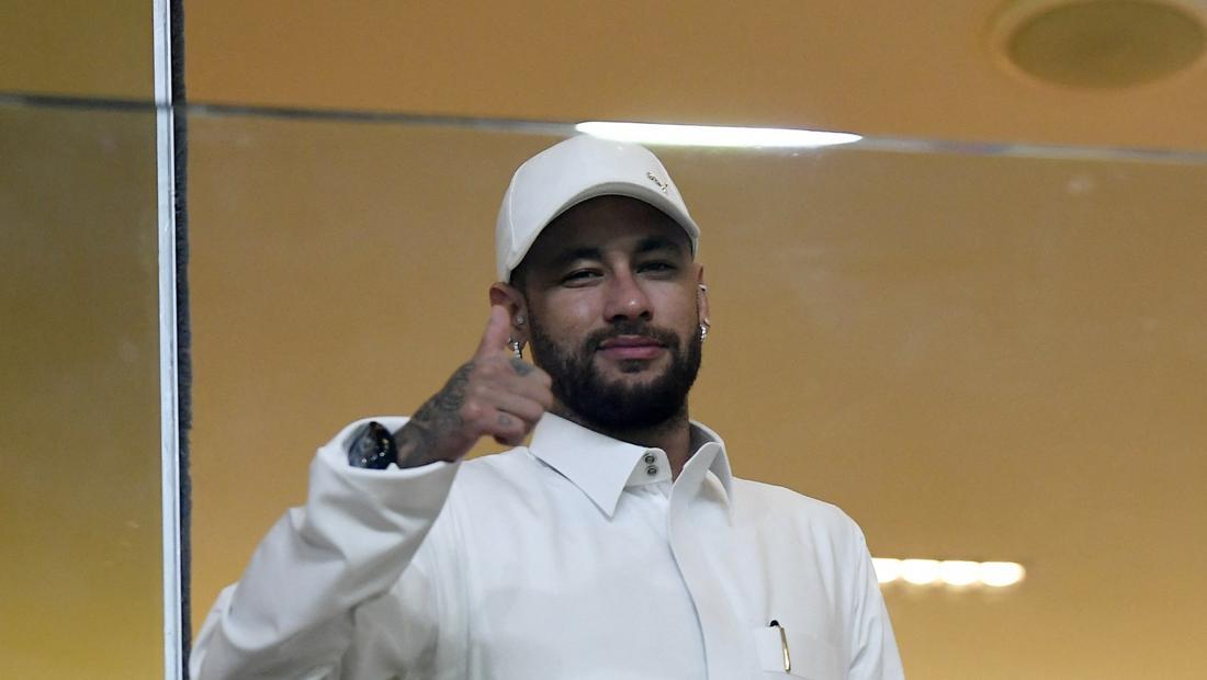 Gaji Neymar di Al Hilal dan Santos bagaikan Bumi dan Langit