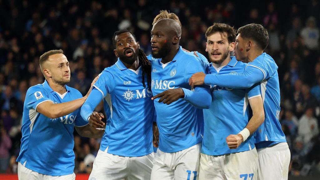 Napoli Gelar Latihan Dobel di Malam Natal Jelang Hadapi Jay Idzes dkk.