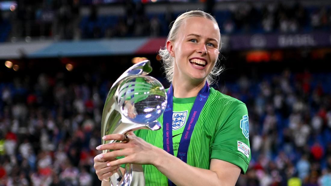 Kisah Hannah Hampton, dari Cacat Mata hingga Bawa Inggris Juara Eropa