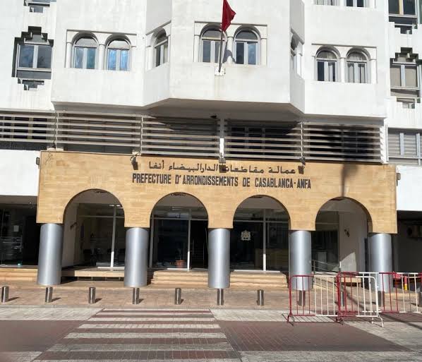 تراخيص استثنائية وشبهات تعمير.. هل تطيح تقارير الداخلية بمسؤولين في أنفا وسيدي بليوط؟