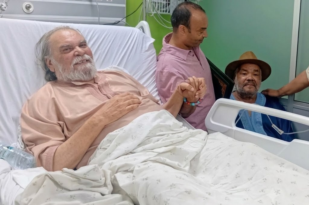 وعكة صحية مفاجئة تنقل وجه الدراما العربية محمد مفتاح إلى المستشفى بالبيضاء وعكة صحية مفاجئة تنقل وجه الدراما العربية محمد مفتاح إلى المستشفى بالبيضاء