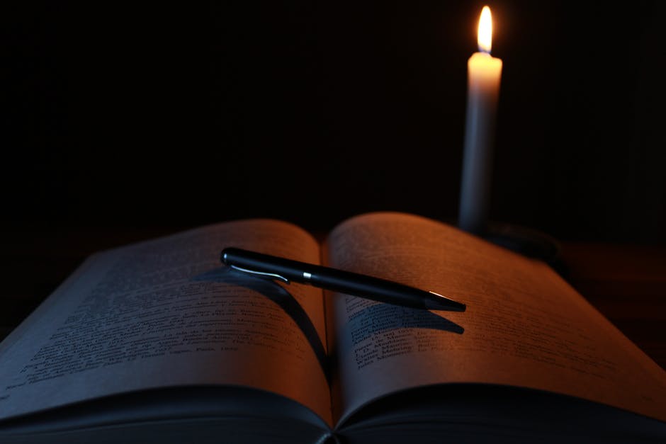 Cronica Volumului De Poeme Sfesnic In RugÄciune Alexandra Mihalache