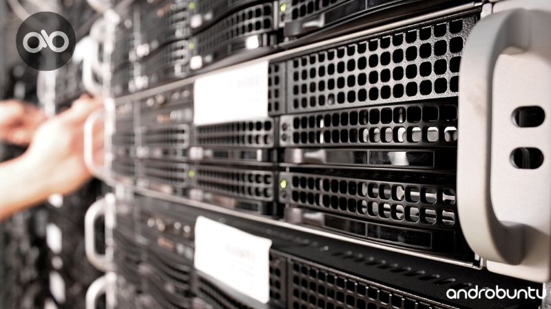 Pengertian Server Adalah: Manfaat, Fungsi dan Jenis-jenisnya