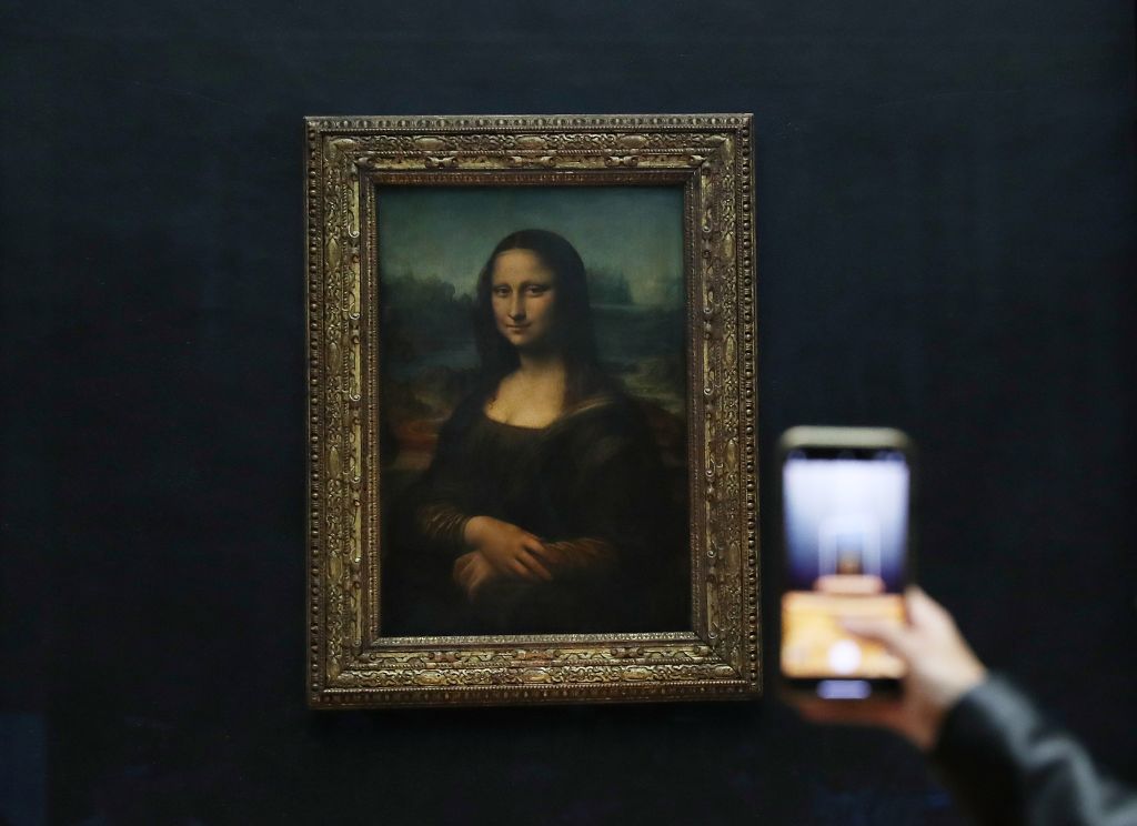 AI-Generated Video of the Mona Lisa Rapping Divides Viewers