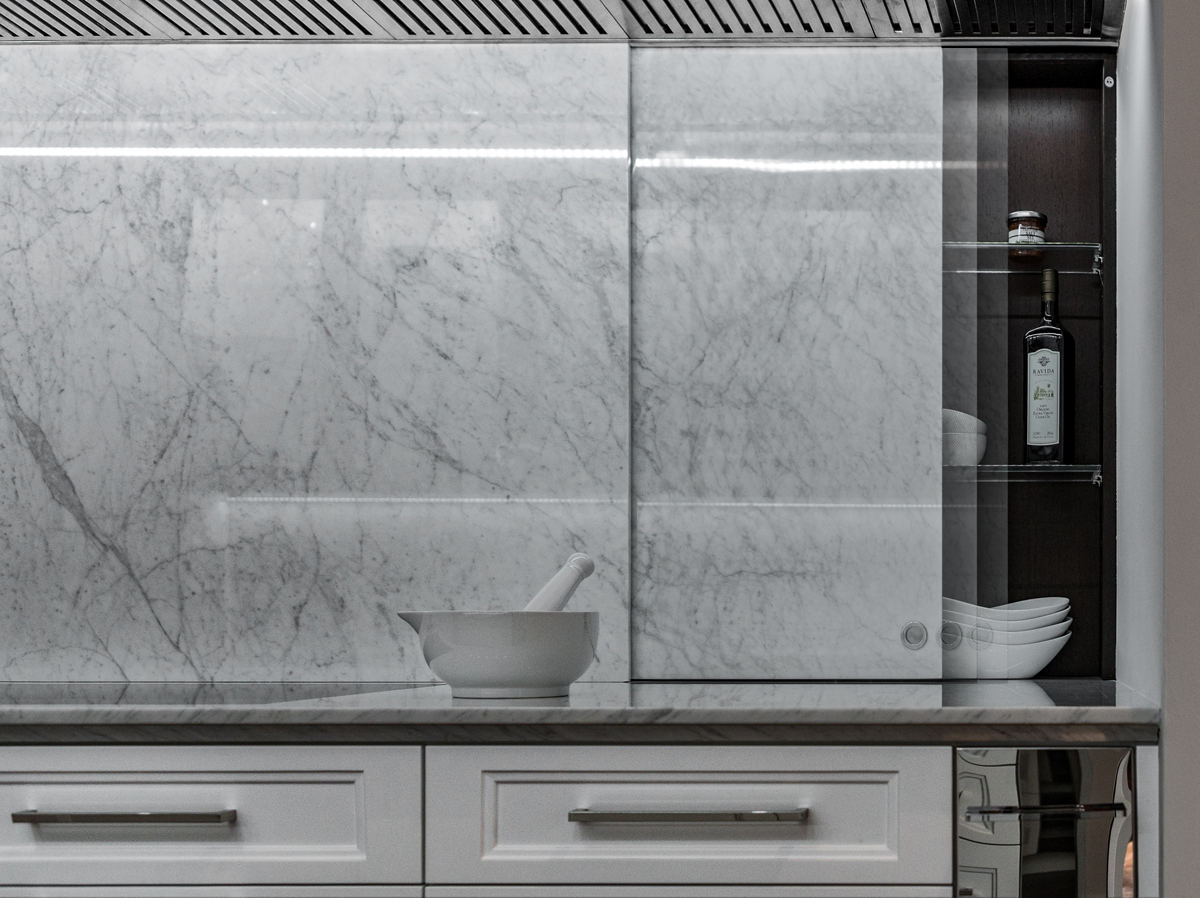 Sliding backsplash hardware