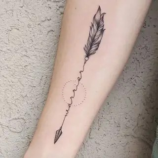Tatuaggi Piume: Bellezza Delicata 319_x_320_webp