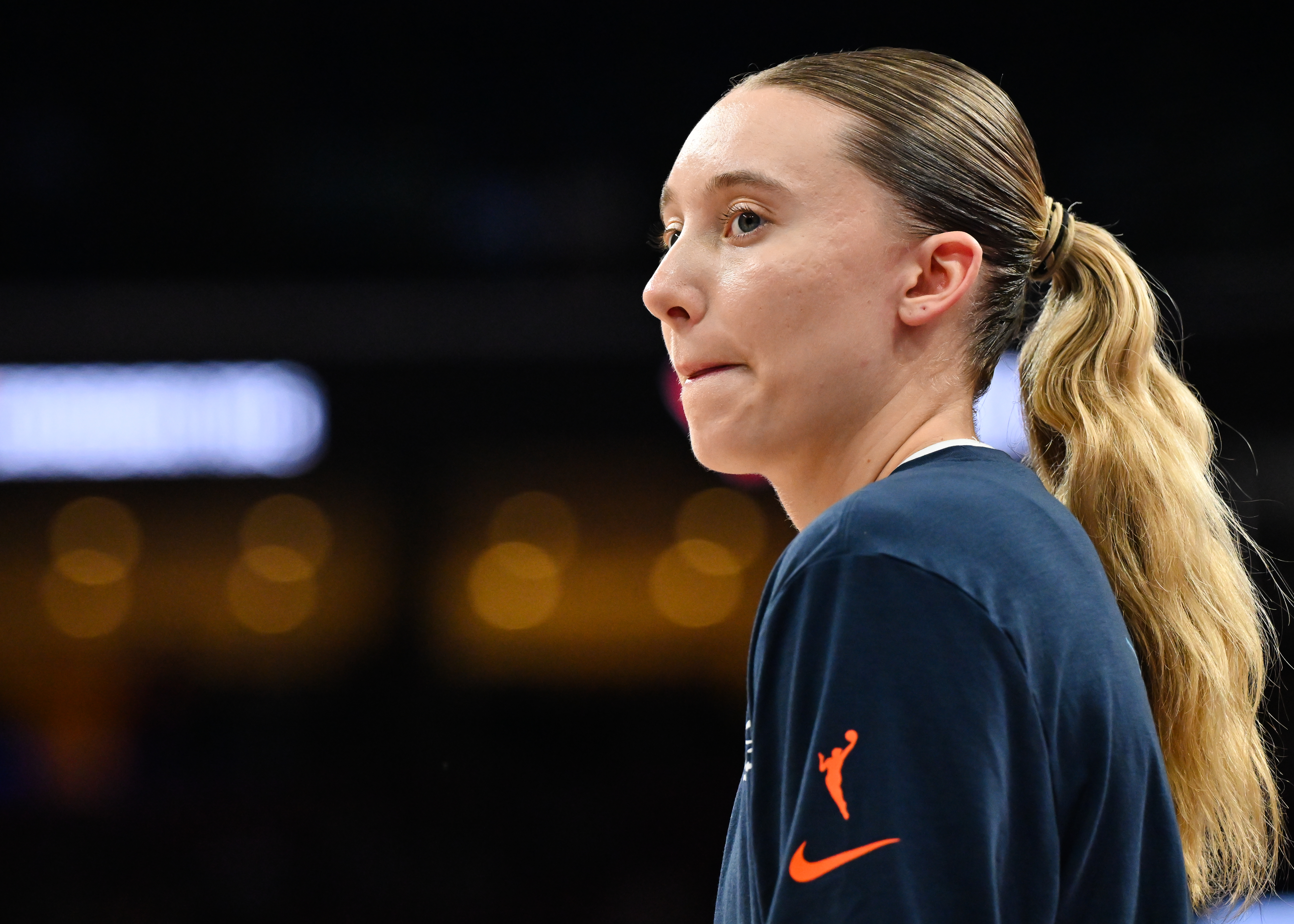 Paige Bueckers blows kiss to Sky bench during Wings’ comeback win