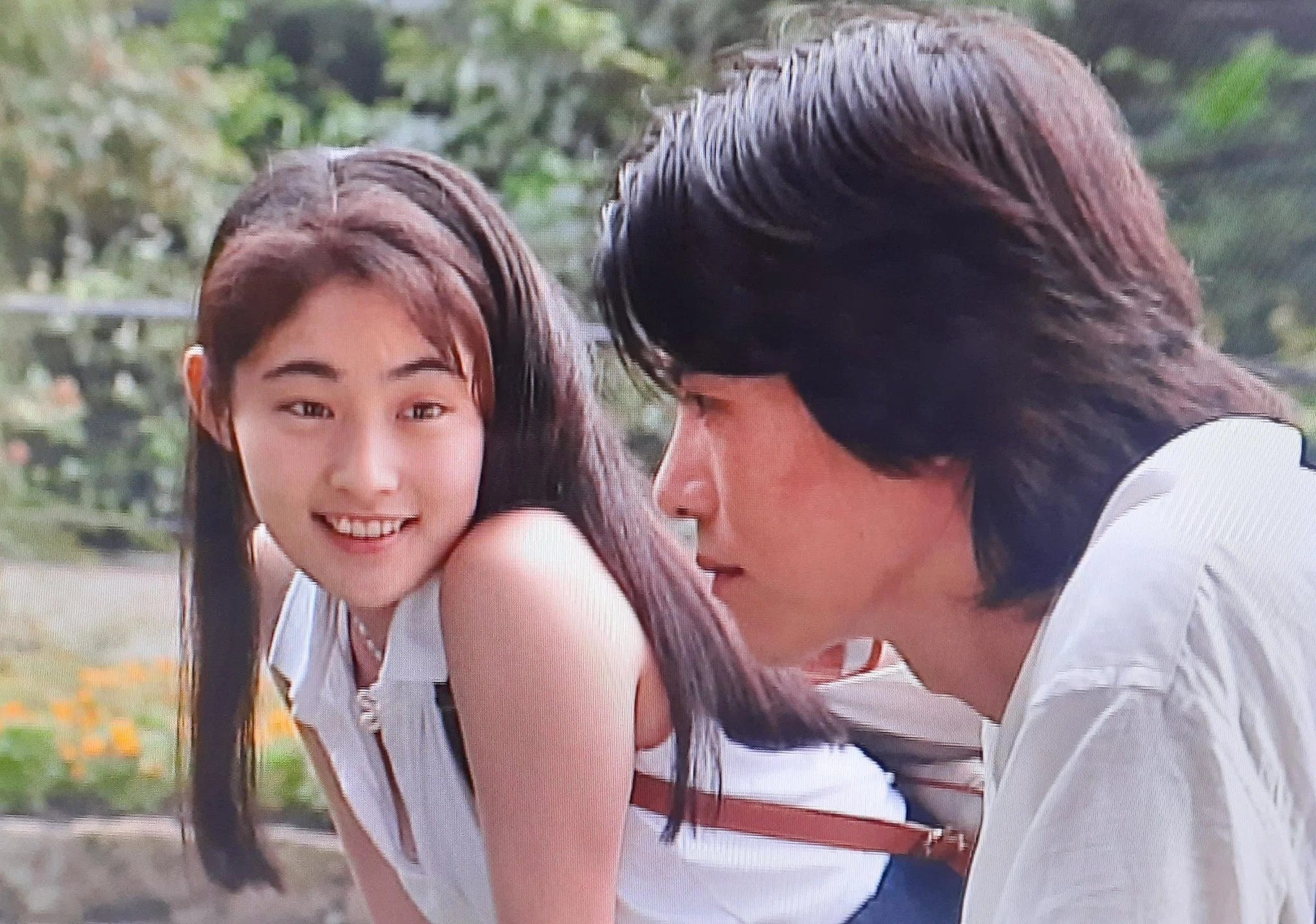 真昼 の 月 レイプ