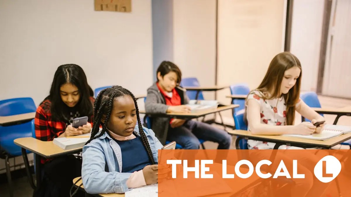 Geneva bans mobile phones in secondary schools