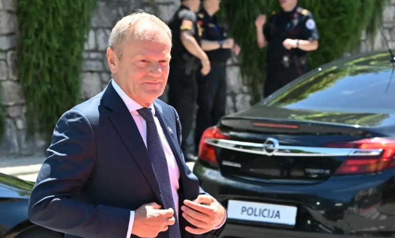 Poland and Germany sign reduced defence pacts in Warsaw