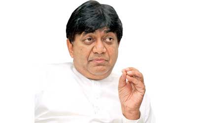 பசிலின் வருகையால் SJB, UNP, JVP உறுப்பினர்கள் அச்சத்தில் உள்ளனர் – டிலான் பெரேரா