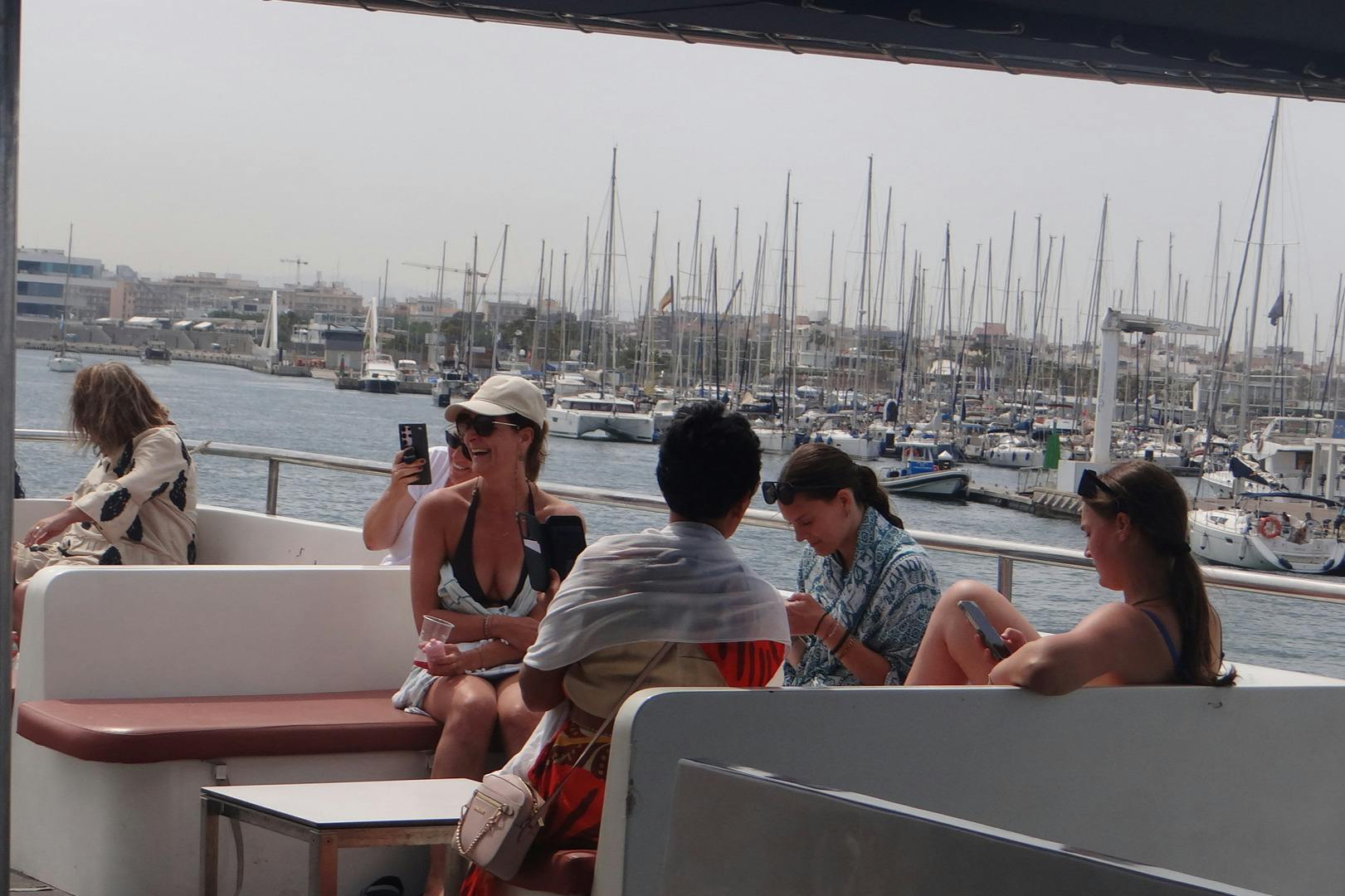 Valencia: Catamaran Cruise + Mussel & Wine Tasting