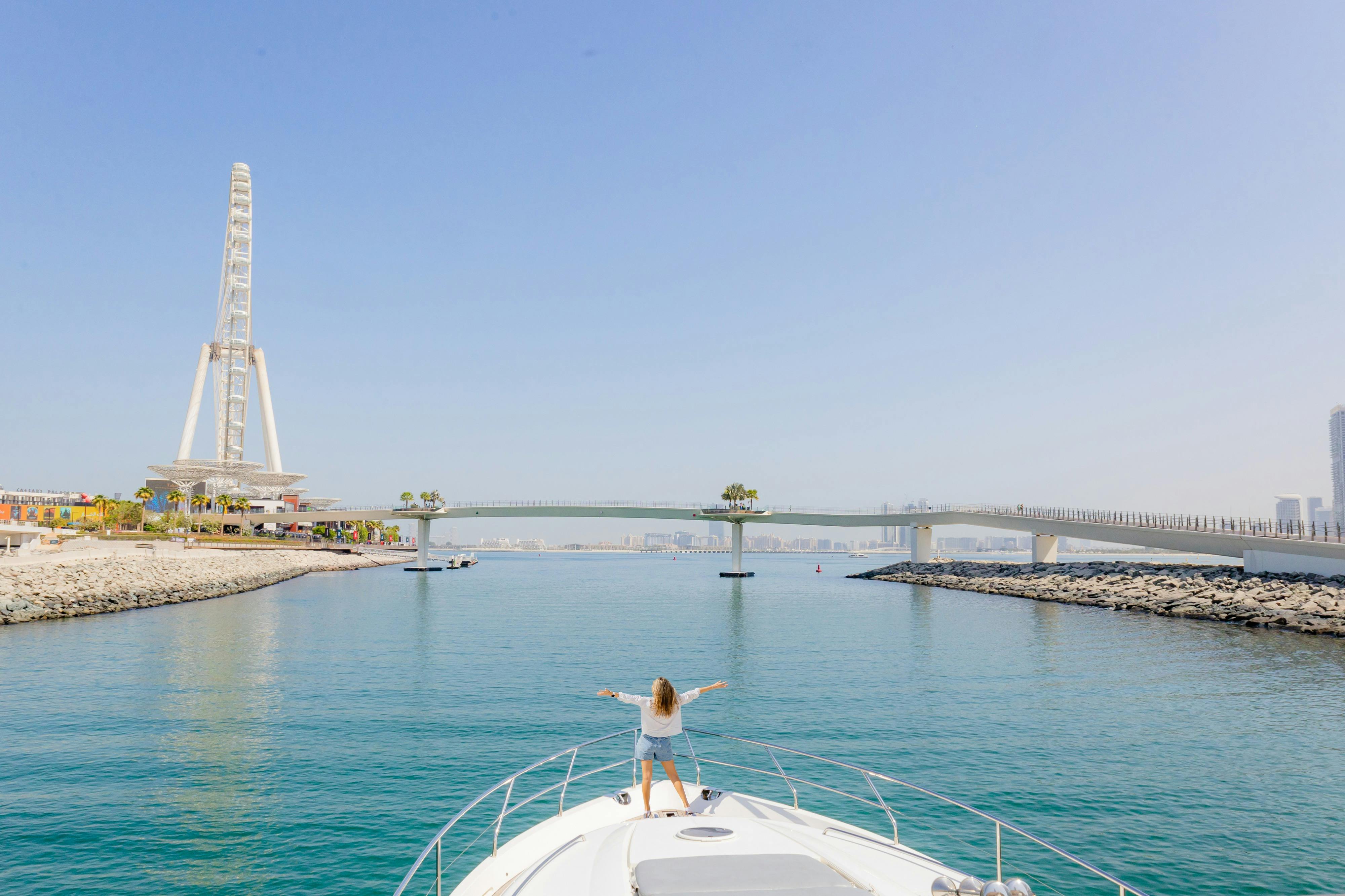 Dubai Harbour: 1 Hour Yacht Tour - Dubai Marina, JBR + Ain Dubai