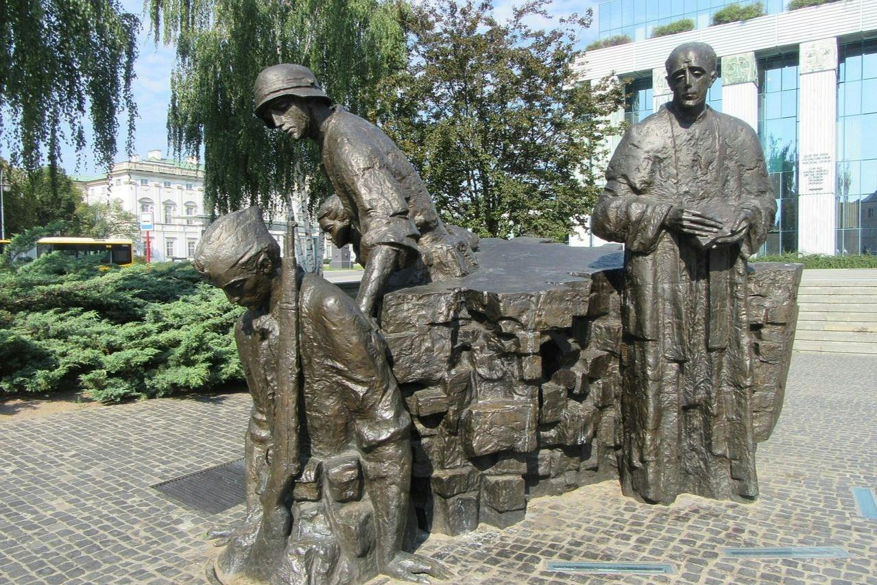 War monument