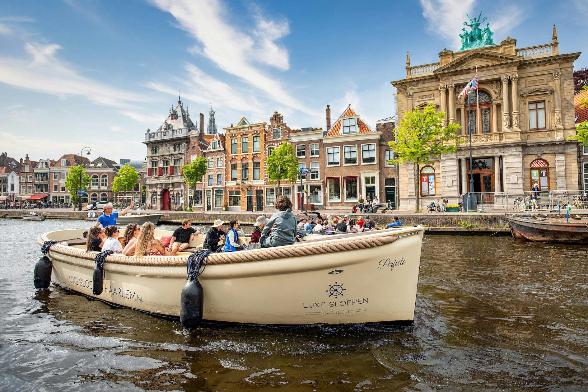 Haarlem: Guided Canal Cruise