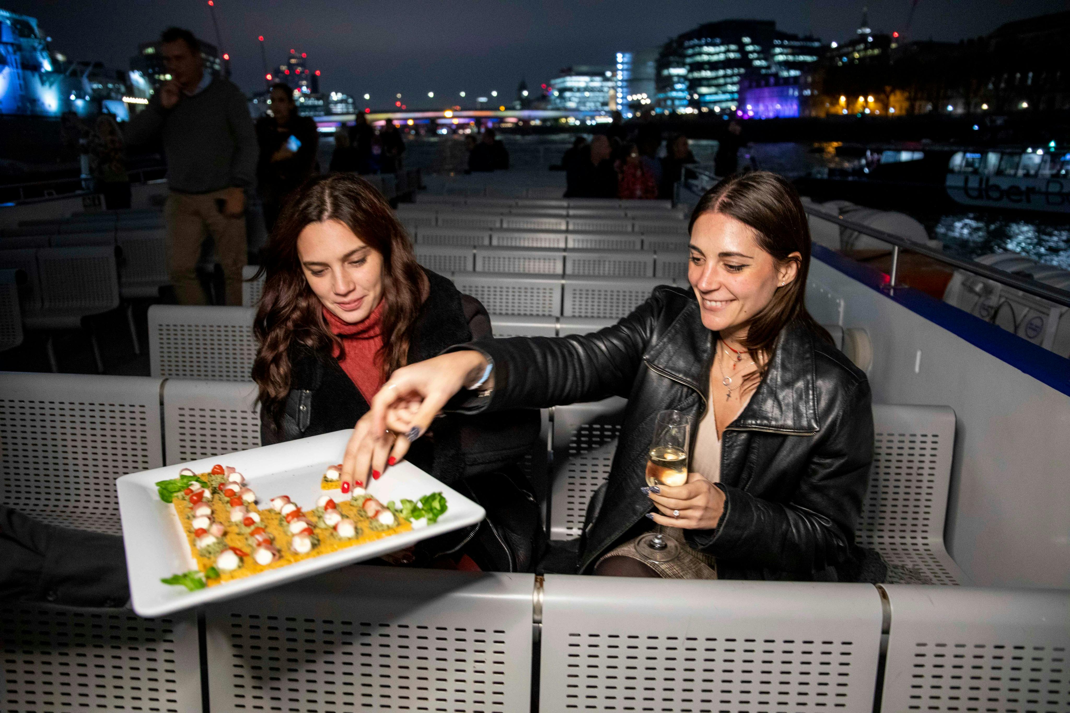 London: Thames Evening Cruise