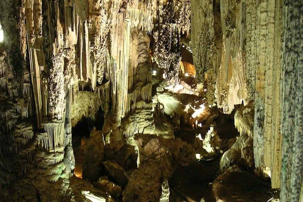 Tropical Coast & Nerja Cave: Day Trip from Granada + Lunch