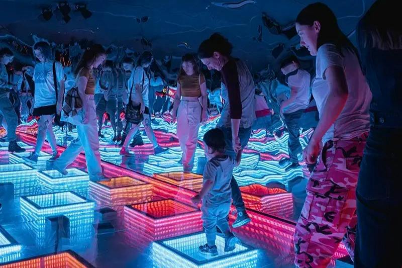 Dopamine Land Jersey City: Multisensory Experience