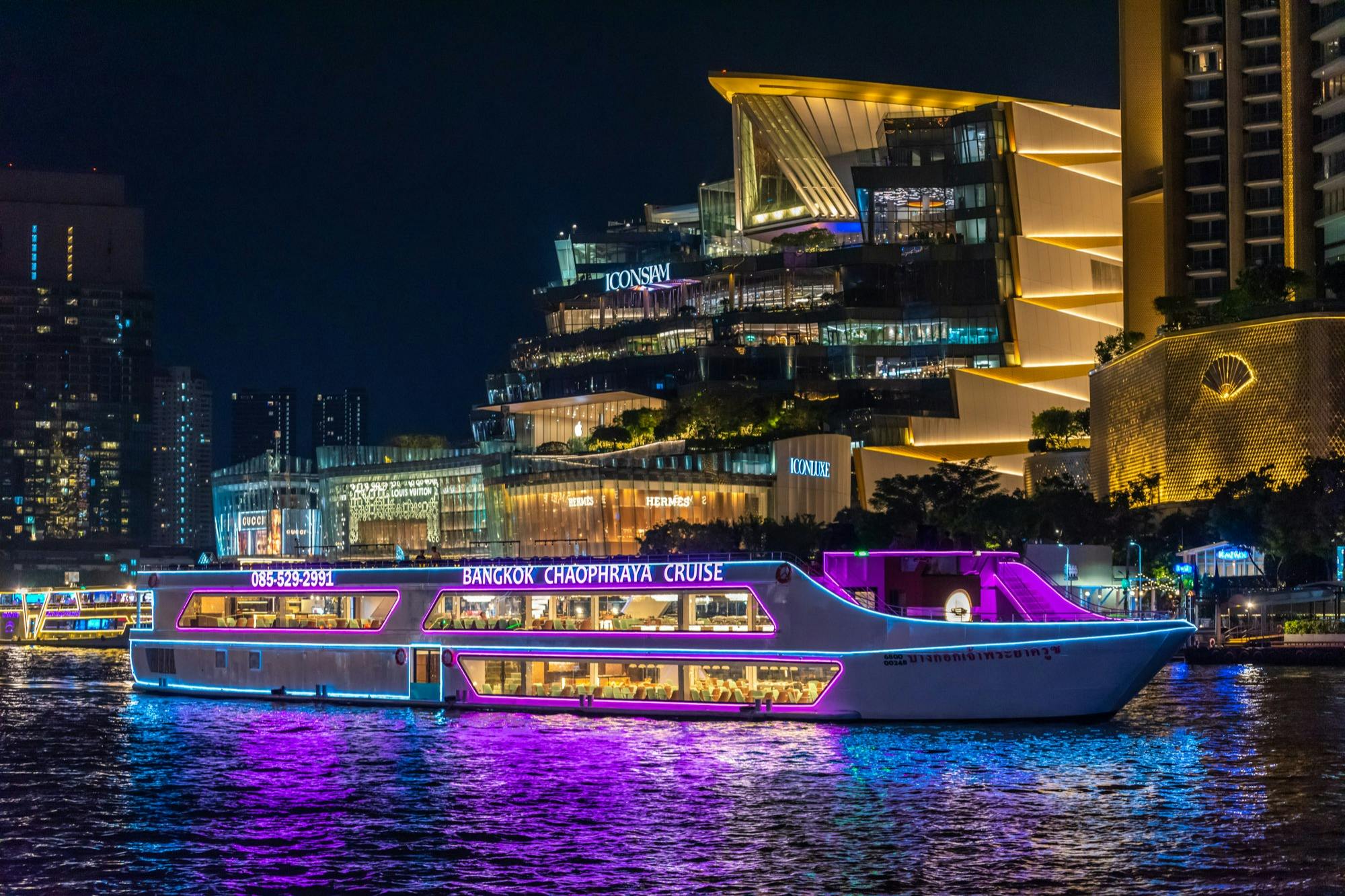 Bangkok ChaoPhraya Cruise
・Cruise Time: 8:00 - 10:00 PM
・Boarding Pier: Asiatique the Riverfront