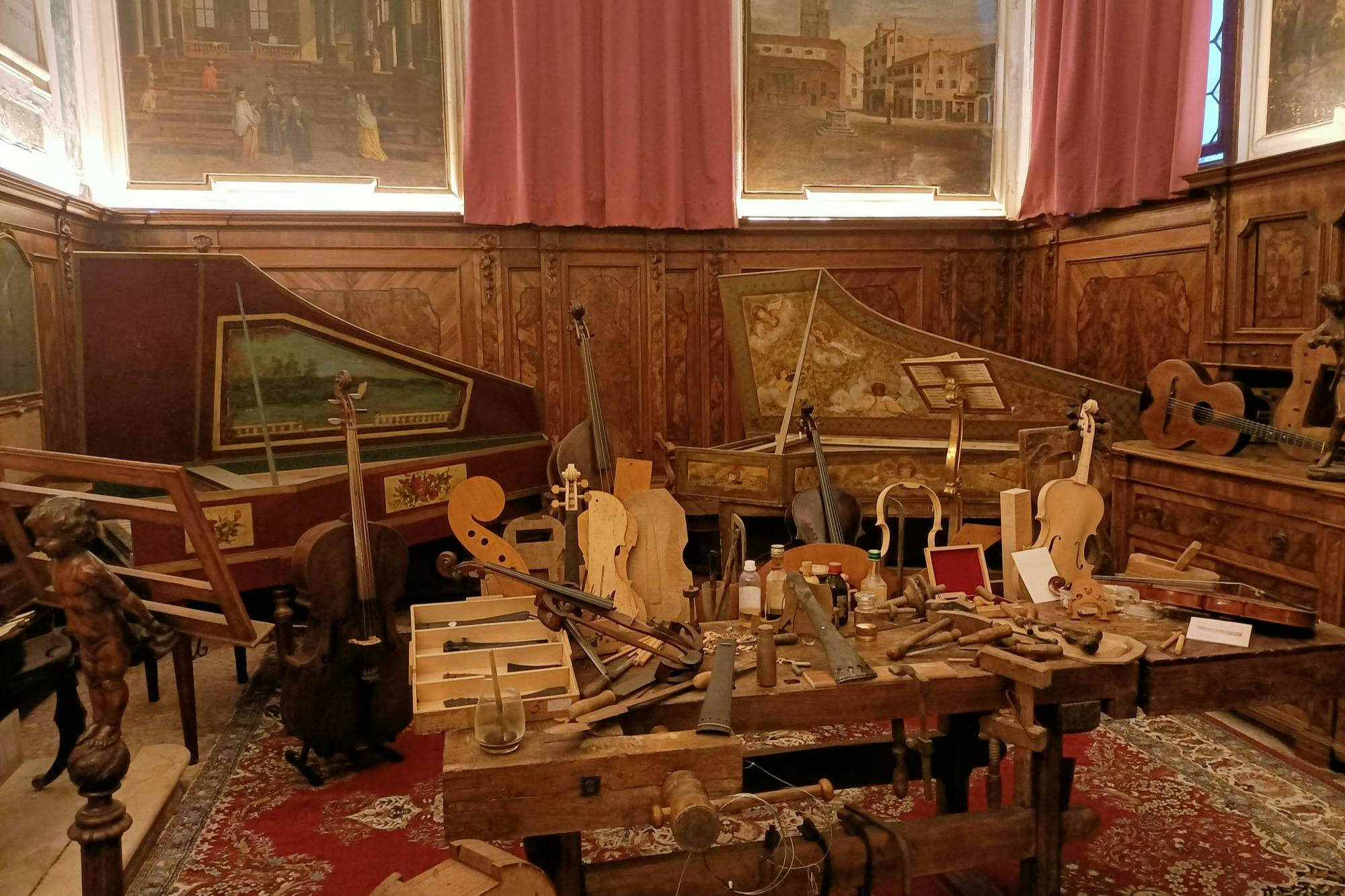 Music Museum & Baroque Concert
