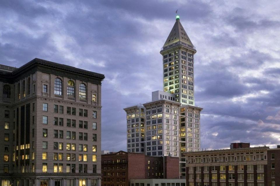 Smith Tower Observatory: Entry Ticket + Self-Guided Tour