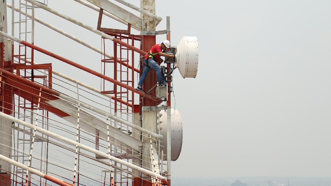 Telkom Ungkap Keunggulan Sinyal Internet BTS Daripada Starlink